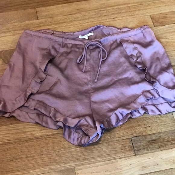 Tula Rosa silky mauve shorts. - Picture 2 of 7